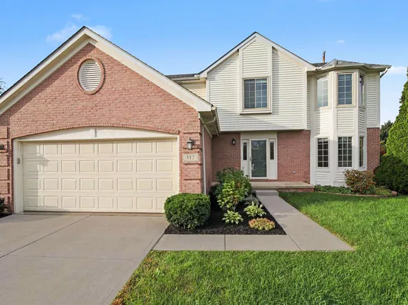 312 Red Rock Ct, Ann Arbor, MI 48103