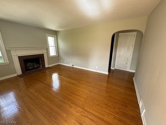 2nd image of 3279 Hermosa Dr