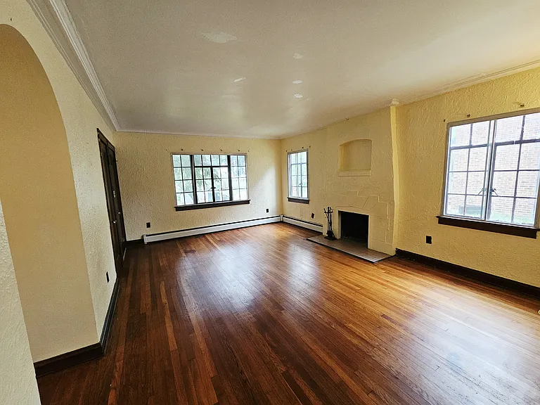 18313 Newell Rd #DWN — Photo 7