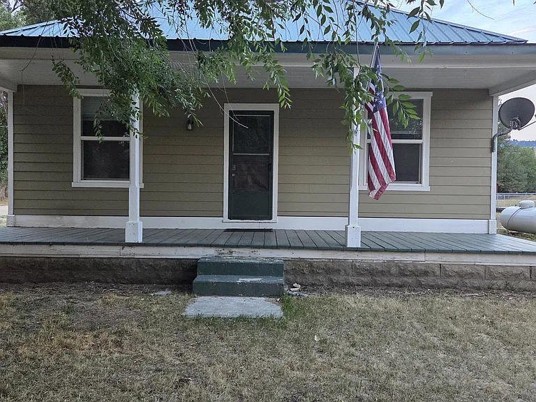 504 N Main St — Photo 4