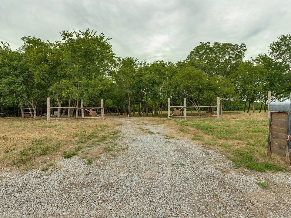1st image of 3805 County Rd