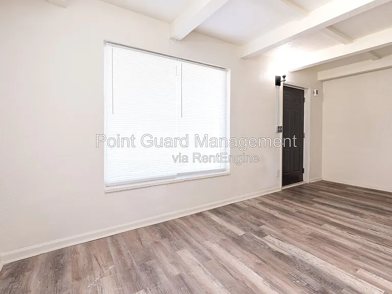1341 W Dora St #1341 — Photo 5