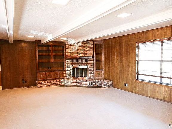 3rd image of 4846 Walnut Hill Dr