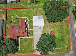 405 Park St, Anahuac, TX 77514