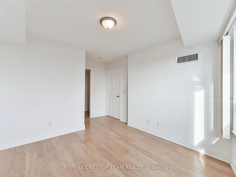 15 Greenview Ave #2514 — Photo 11