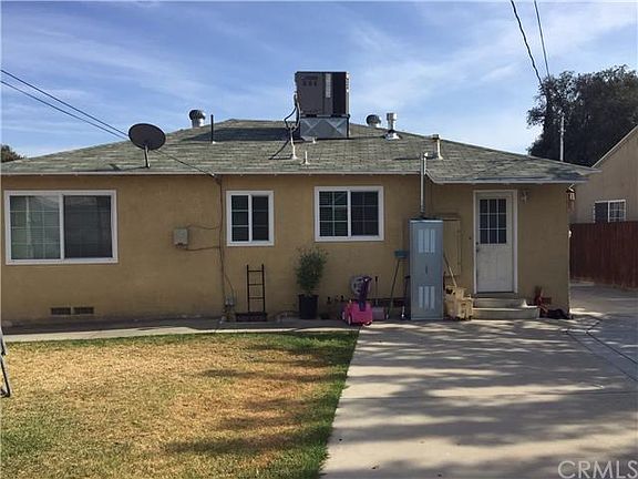2nd image of 1282 W 24th St