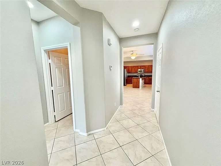 8565 Vestia Ct — Photo 4