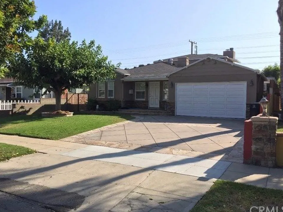 1127 N Cordova St