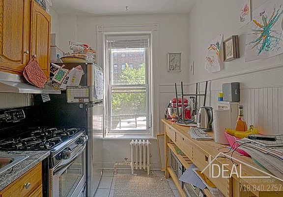 3rd image of 418 Sterling Pl