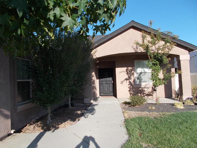 2nd image of 569 El Mango Dr