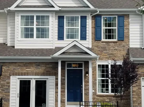 635 Fountain View Cir #Home 5, Allentown, PA 18104