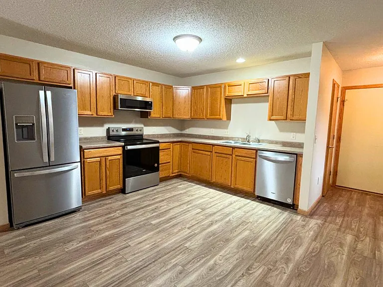 1627C Gunston Dr — Photo 12