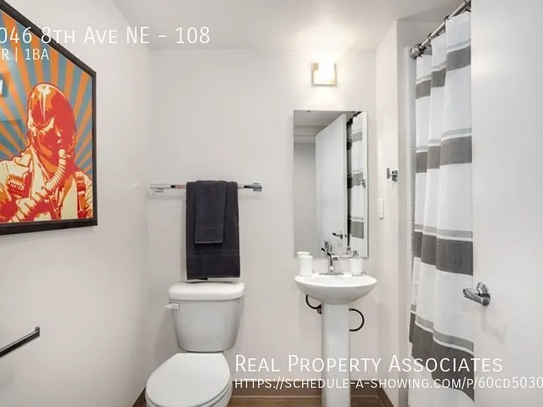 4046 8th Ave NE #108 — Photo 4