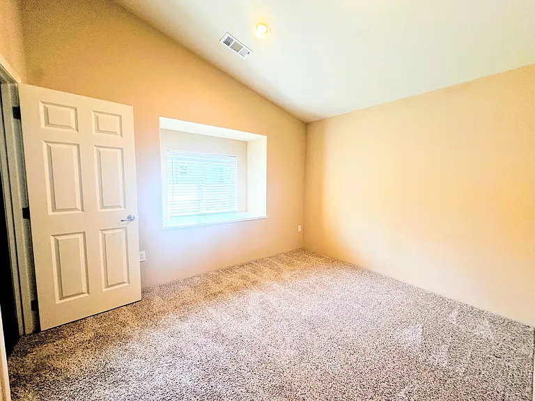 732 Normal Ave — Photo 12