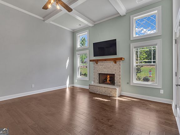 4th image of 775 Vaughn Rd