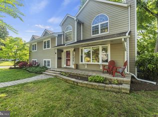3 Goodrich Rd, Annapolis, MD 21401