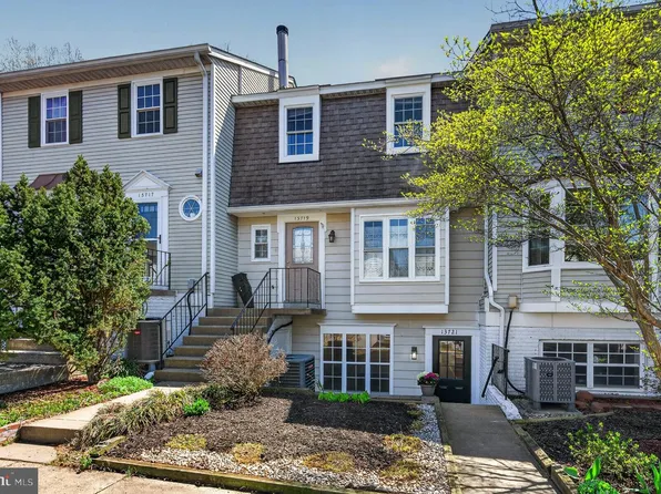 13721 Flowing Brook Ct, Chantilly, VA 20151