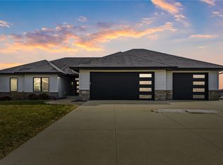 1044 Tramore Ct, Marion, IA 52302