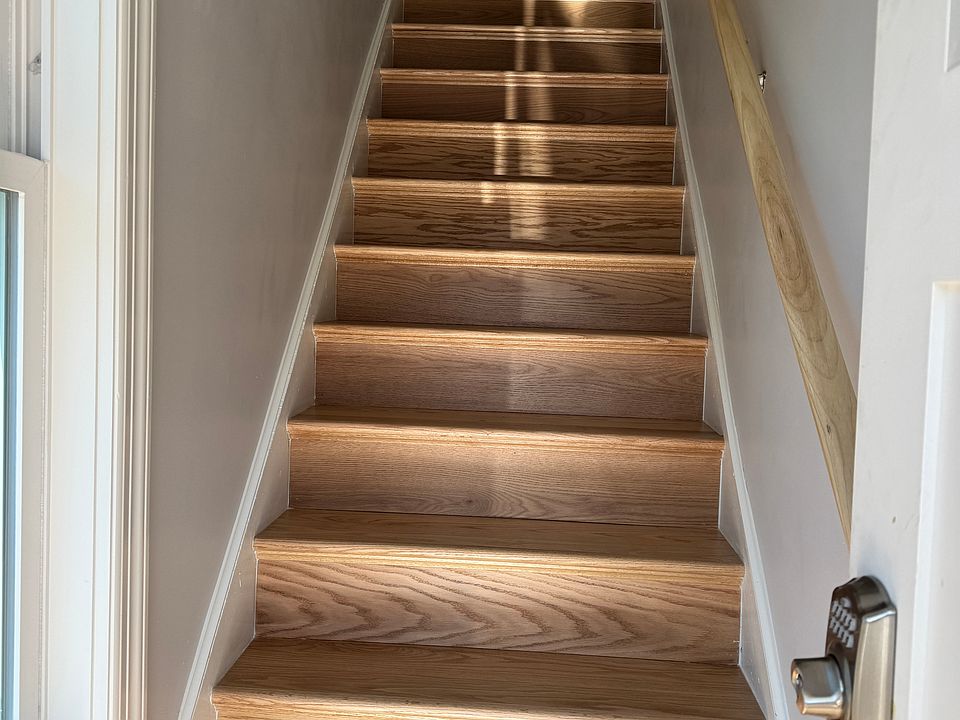 Stairs to 62