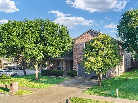 4th image of 797 Oak Hollow Ln