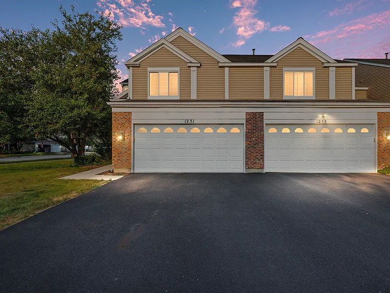1251 River Ash Ct — Photo 2