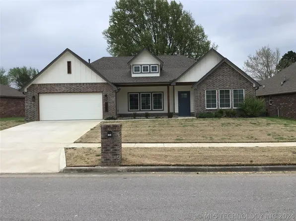 1509 S Oklahoma St, Pryor, OK 74361