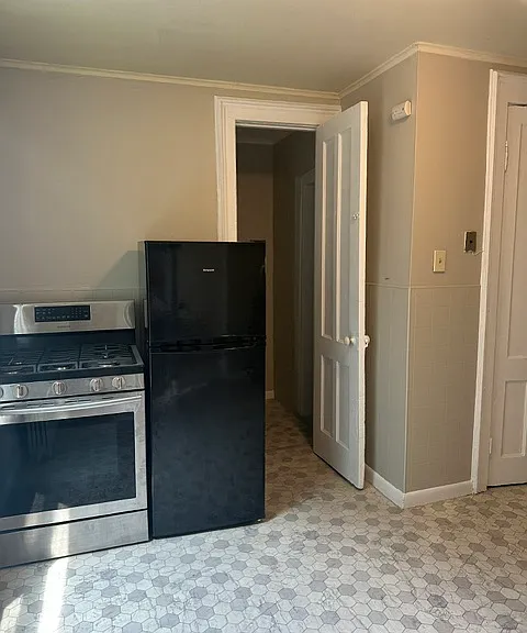6 Oak St #1 — Photo 8