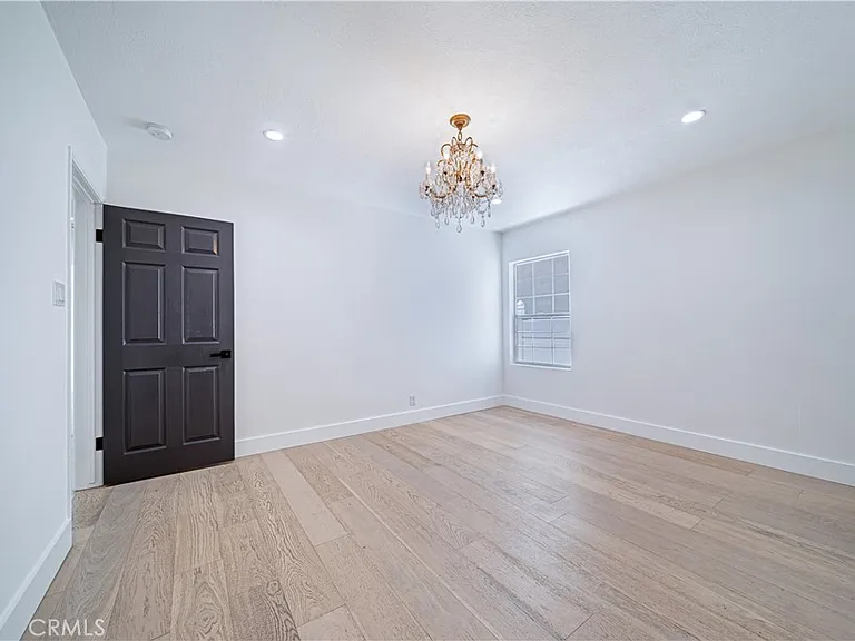 5143 Newcastle Ave — Photo 18