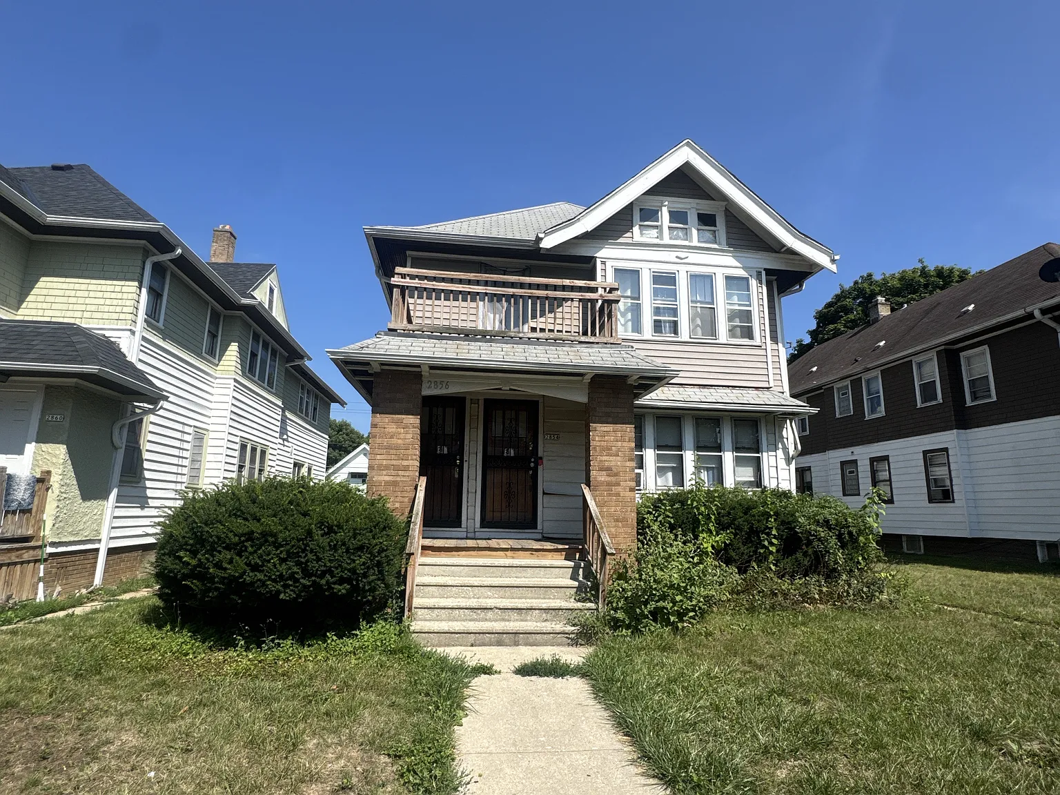 3 bed, 1346 sqft, $1,300 — Photo 1