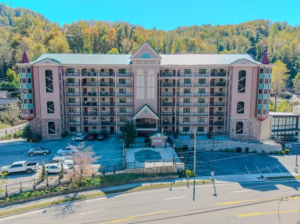 210 Roaring Frk #602, Gatlinburg, TN 37738