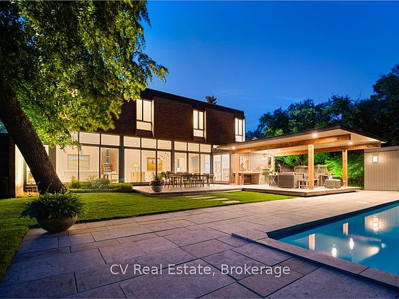 2nd image of 31 Auchmar Rd