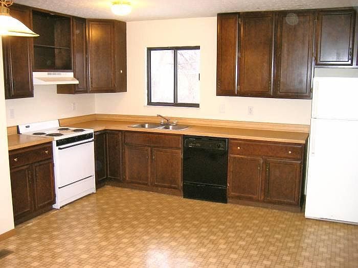 Large kITCHEN