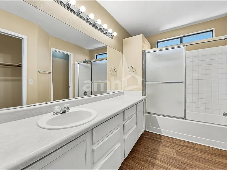 9957 E Paseo — Photo 11