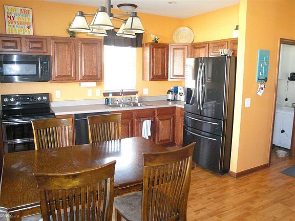 4th image of 57366 River Oaks Dr