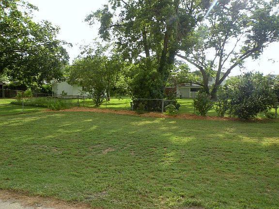Large Fenced Backyard