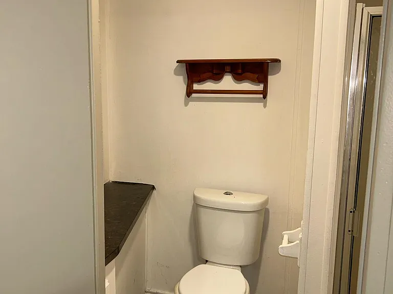 2nd bathroom