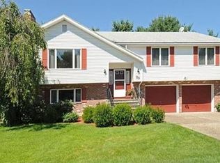 37 Mary Chilton Rd, Needham, MA 02492