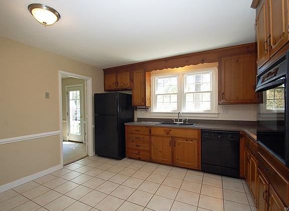 4th image of 2303 Briargrove Ct