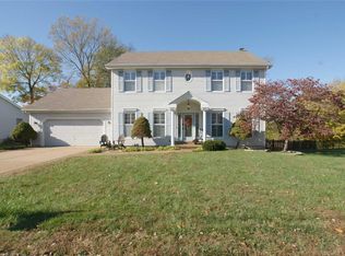 18 Tremaine Ct, Saint Charles, MO 63304