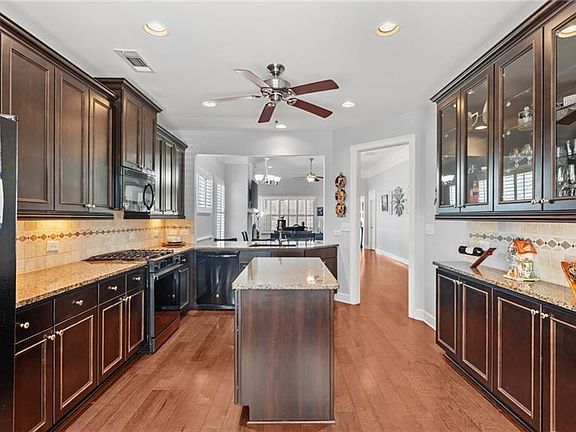 5th image of 3418 Locust Cove Rd SW