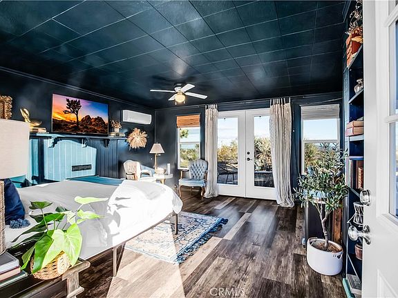 3rd image of 3567 Condalia Ave