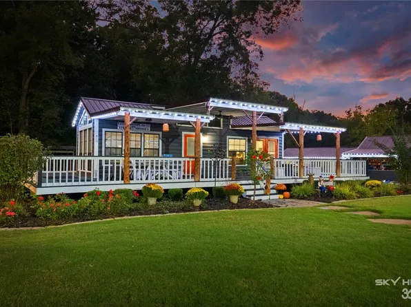 3807 Wildcat Creek Blvd, Fayetteville, AR 72704