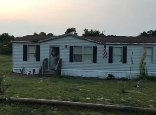 217 Scrub Oak Rd, Elizabethtown, NC 28337