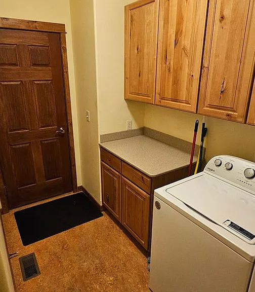2334 W Beall St #1 — Photo 32