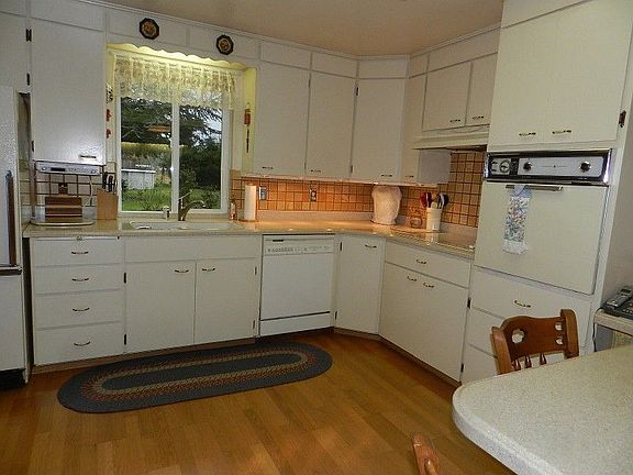 2nd image of 17823 40th Ave E