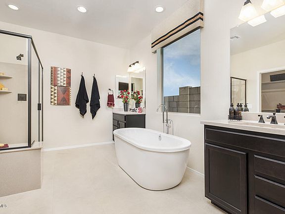 4th image of 22636 E Creosote Dr