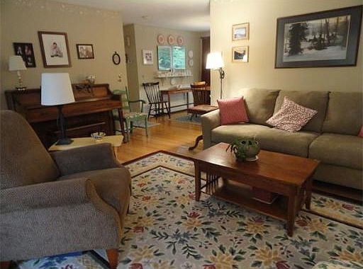 5th image of 4 Havenwood Dr