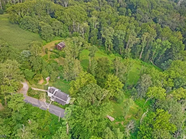 22 Walnut Rd, Knowlton Twp., NJ 07832