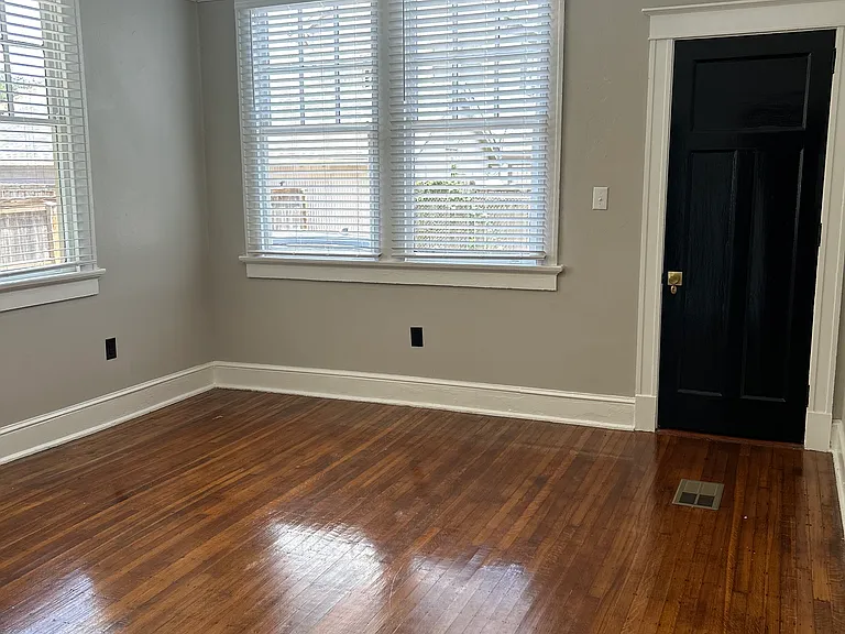 954 Picheloup Pl — Photo 9