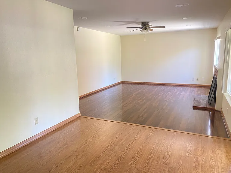 662 Catalina Dr — Photo 23